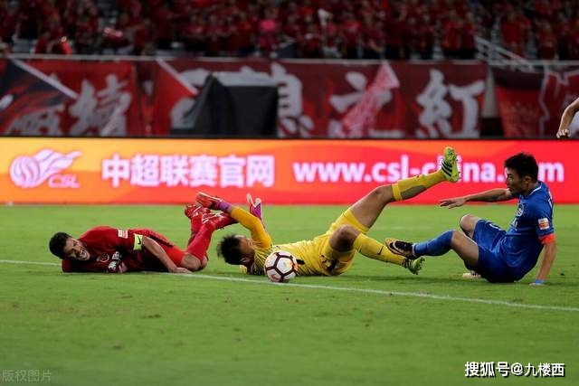 罗马诺：乌迪内斯与35岁后卫卡巴塞勒谈妥续约，新合同1年